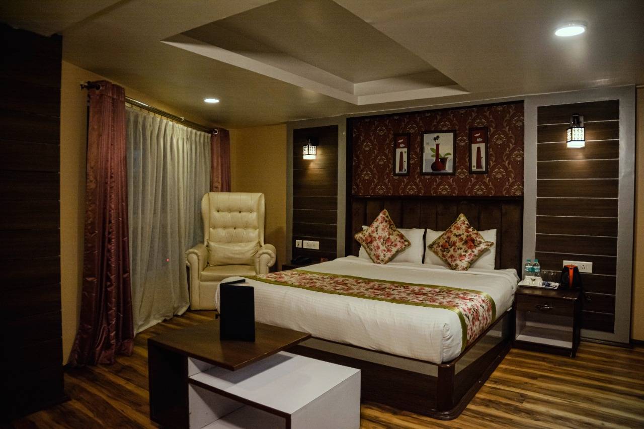 Deluxe Hotel In Darjeeling